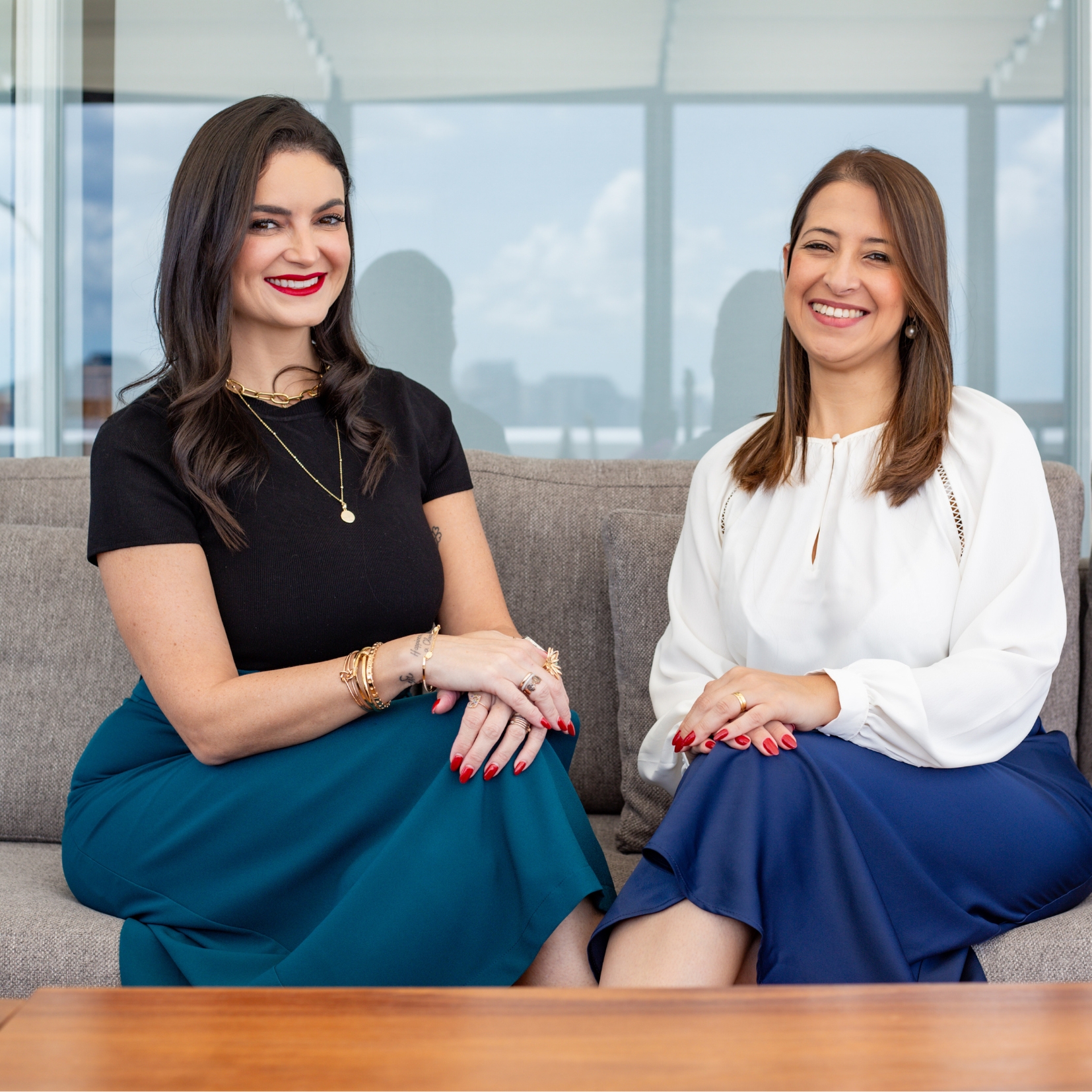 As advogada Juliana Rodrigues Eckermann e Kelly Bernadete Pinheiro. Foto: Divulgação